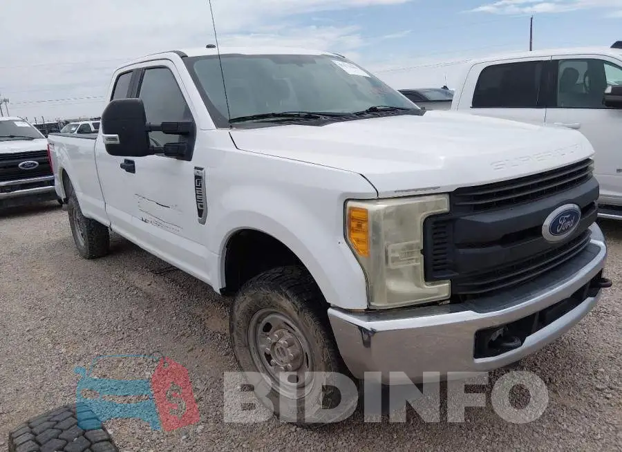 1FT7X2B60JEB35491 Photo# 1
