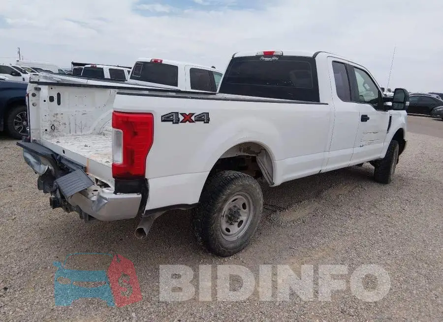 1FT7X2B60JEB35491 Photo# 4