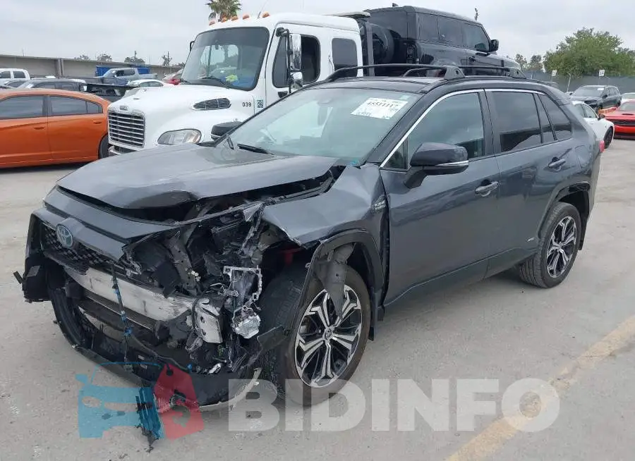 JTMFB3FV5MD017867 Photo# 2