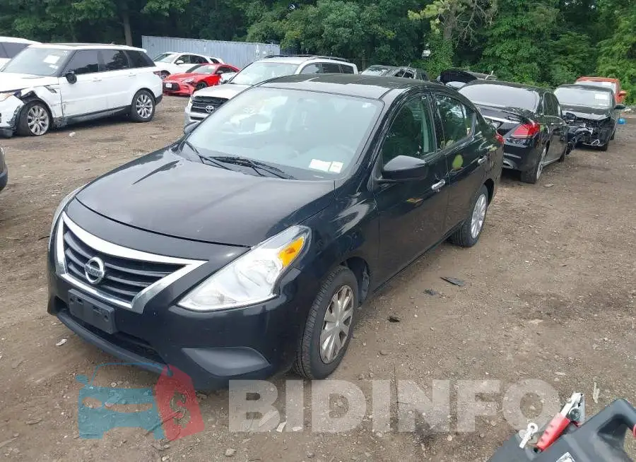 3N1CN7AP1JL842842 Photo# 2