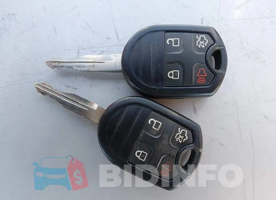 1FAHP2D87JG134402 Photo# 11