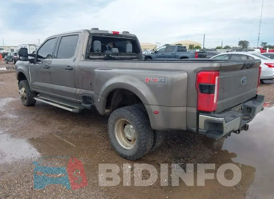 1FT8W3DT4PED78133 Photo# 3