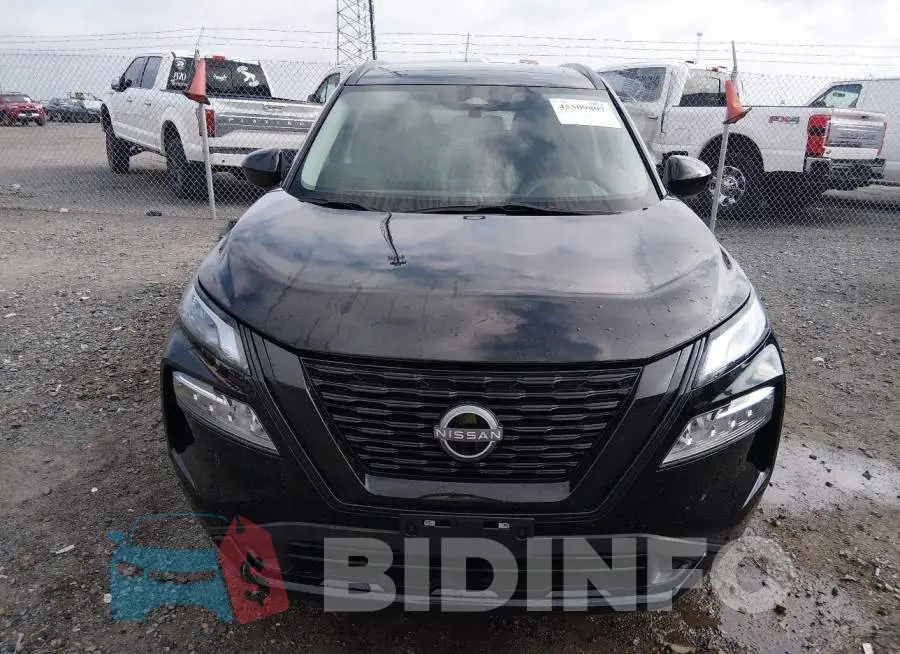 JN8BT3BA2PW014064 Photo# 13