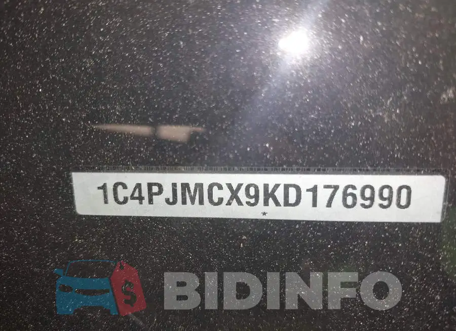 1C4PJMCX9KD176990 Photo# 9