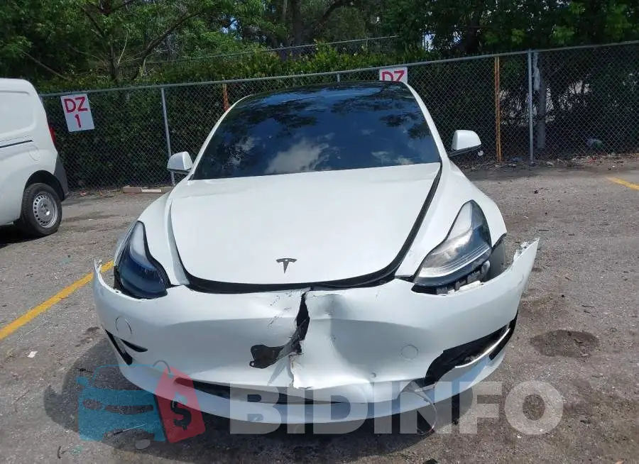 5YJ3E1EB8NF255177 Photo# 10
