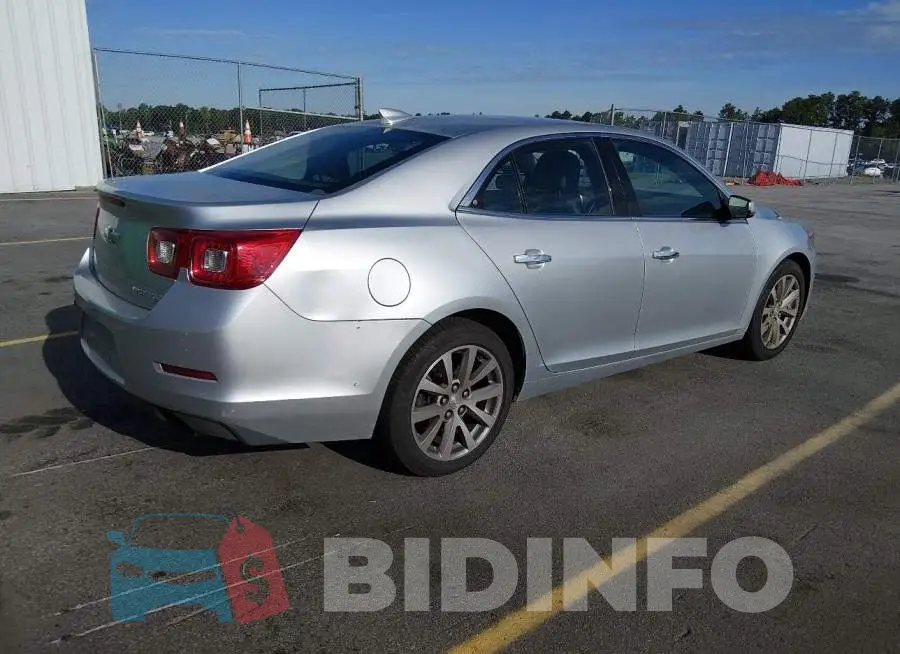 1G11E5SA9GF167658 Photo# 4