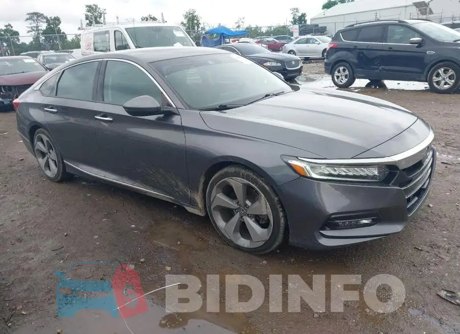 1HGCV2F98KA027185 Photo# 1