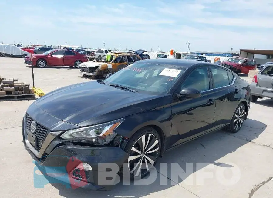 1N4BL4CV6LN320757 Photo# 2