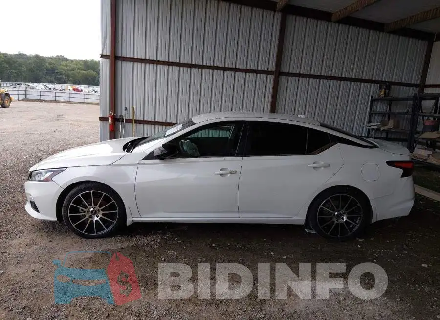 1N4BL4CV5KC174104 Photo# 14