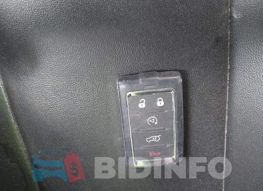 1C4RJGBG2RC166944 Photo# 11