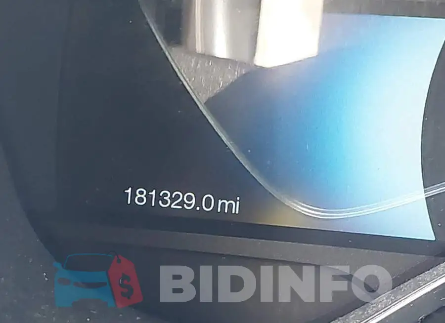 1FADP5CU3GL110435 Photo# 15