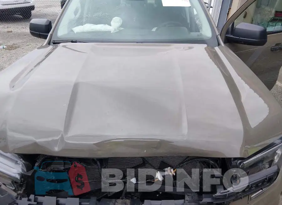 1FTER4PH0SLE04304 Photo# 10