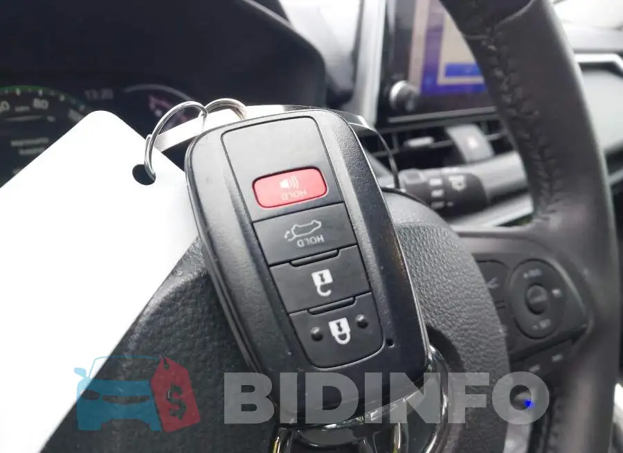 2T3P1RFVXRC434245 Photo# 11