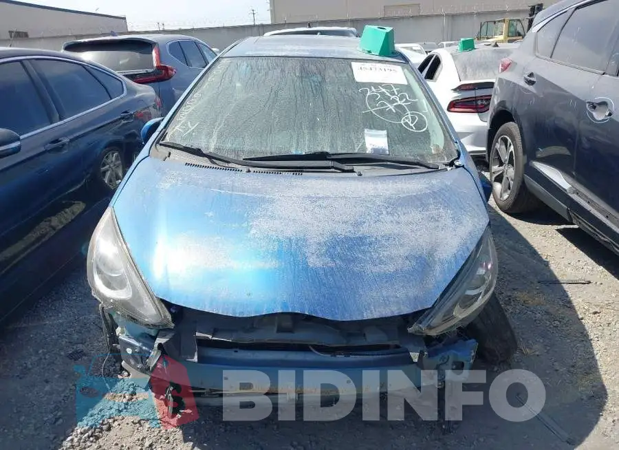 JTDKDTB38G1136743 Photo# 13