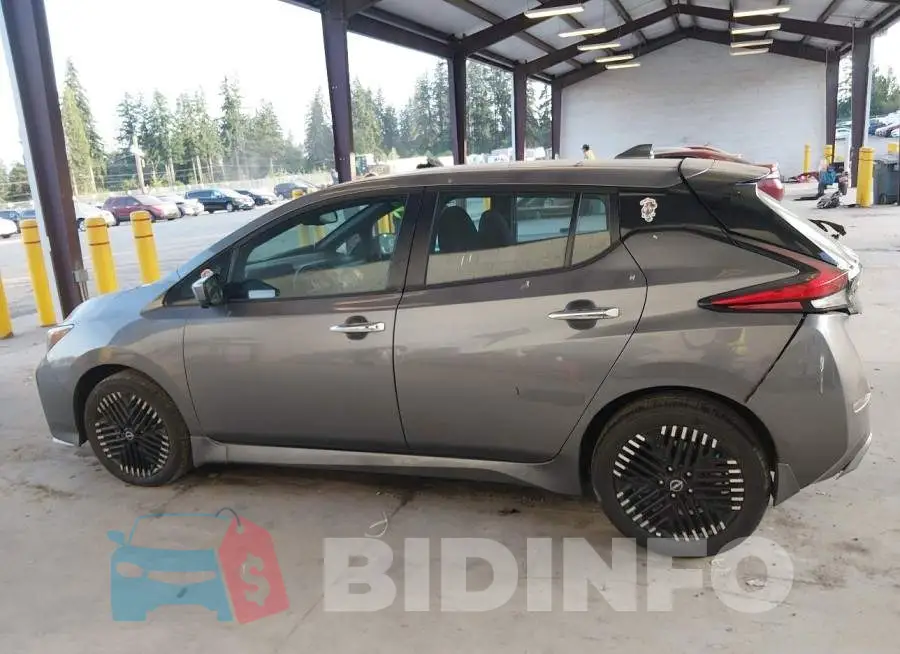 1N4CZ1CV8SC566947 Photo# 14