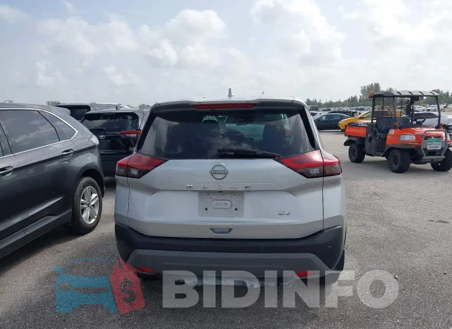 JN8BT3BA3PW417888 Photo# 17