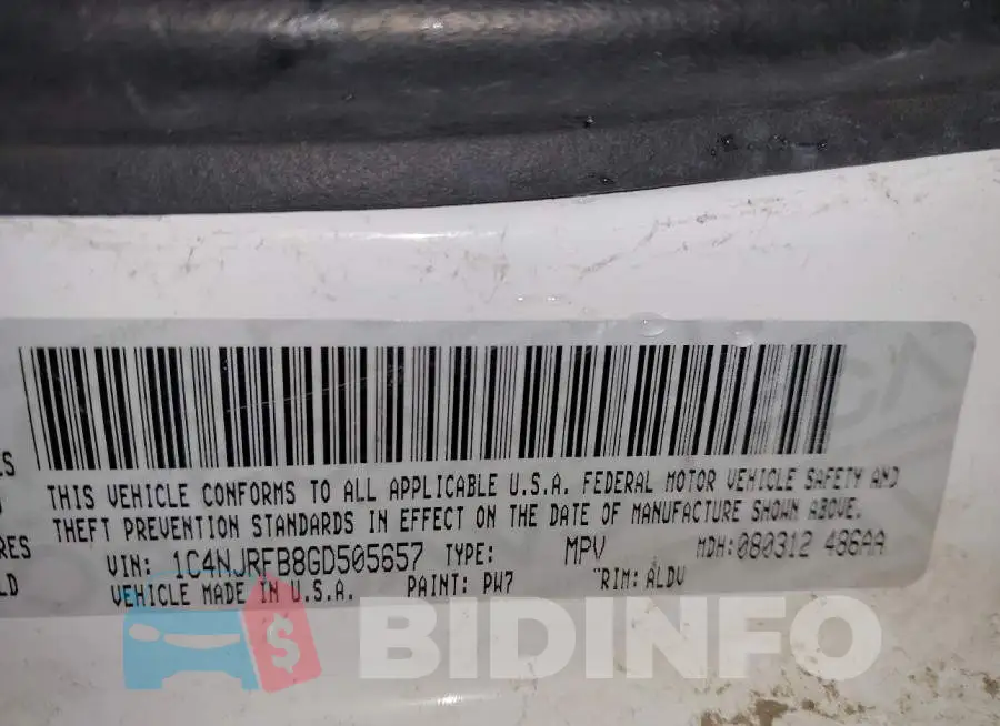 1C4NJRFB8GD505657 Photo# 9