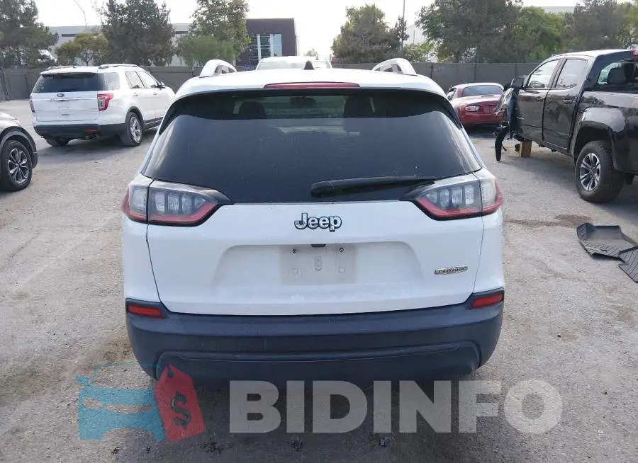 1C4PJLLB2KD184153 Photo# 16