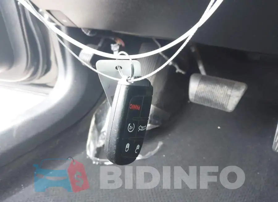 2C3CDXBG1NH201577 Photo# 11