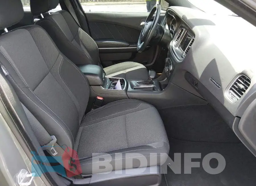 2C3CDXBG9KH625732 Photo# 5