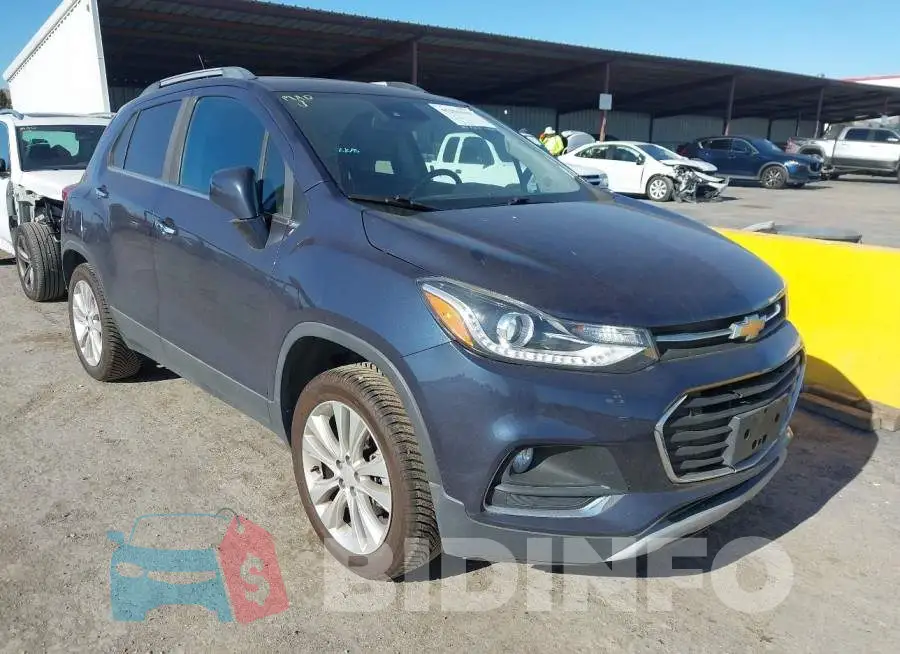 3GNCJRSB8JL330218 Photo# 1