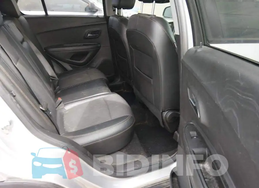 KL7CJPSM5NB567915 Photo# 8
