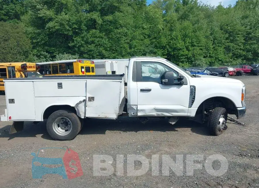1FDRF3HN0PDA10839 Photo# 14