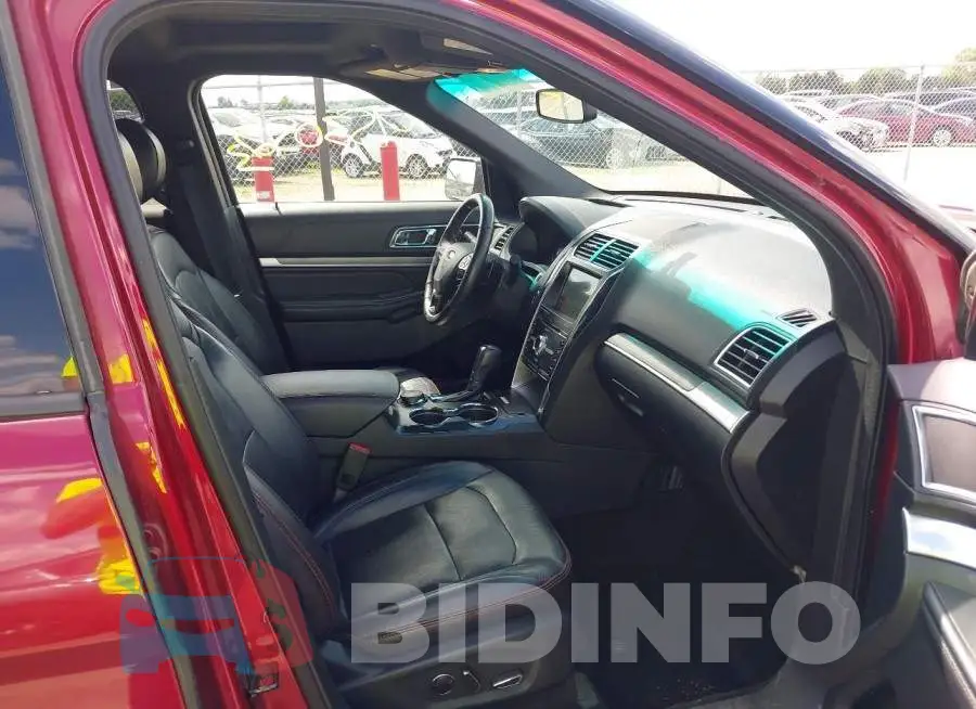 1FM5K8GT0HGA64133 Photo# 5