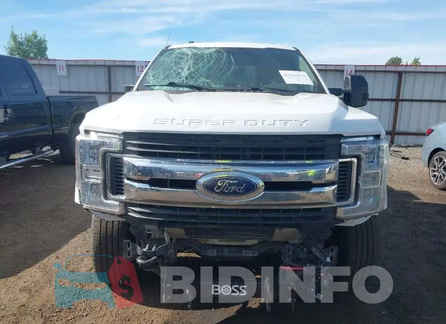 1FT8X3B63HED34023 Photo# 13
