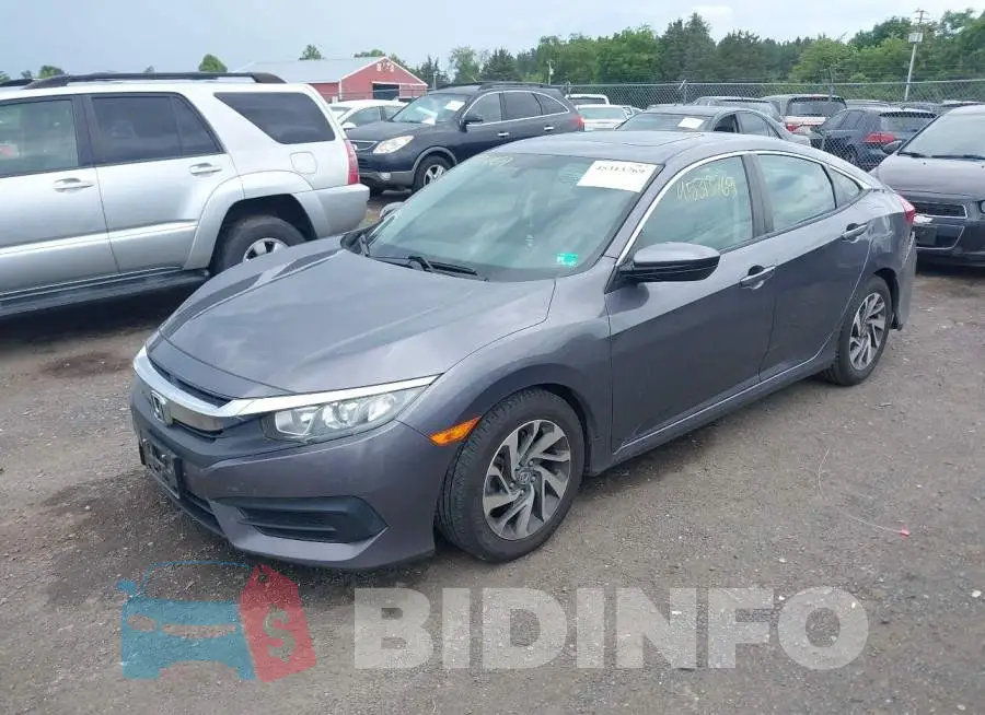 19XFC2F72GE013237 Photo# 2