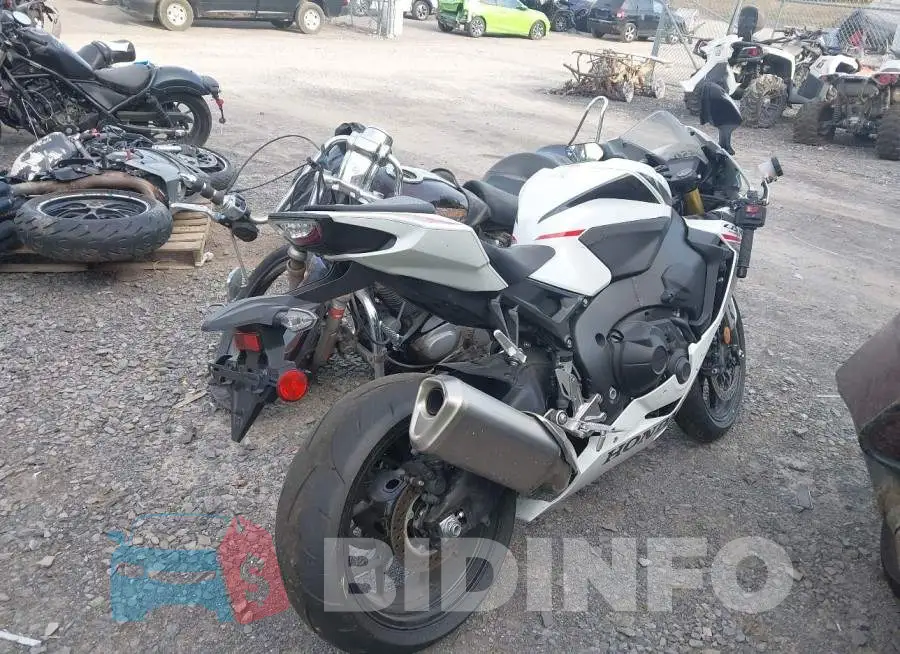 JH2SC7715TK900593 Photo# 4