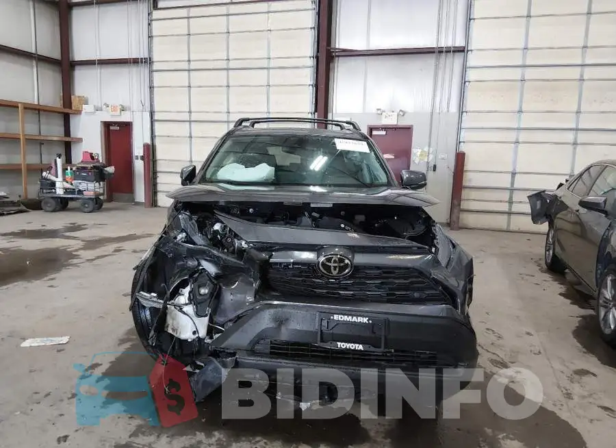 2T3A1RFV4SC578126 Photo# 6