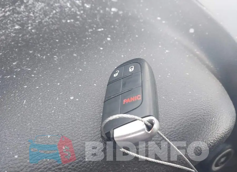3C4PDCAB4LT279402 Photo# 11