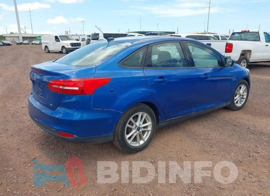 1FADP3F24JL329085 Photo# 4