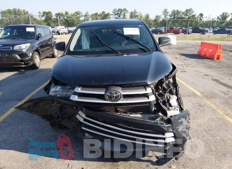 5TDZZRFH2KS298887 Photo# 12