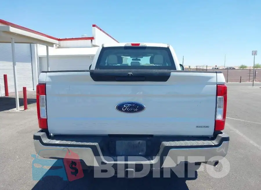 1FT7X2B61JEC48754 Photo# 20