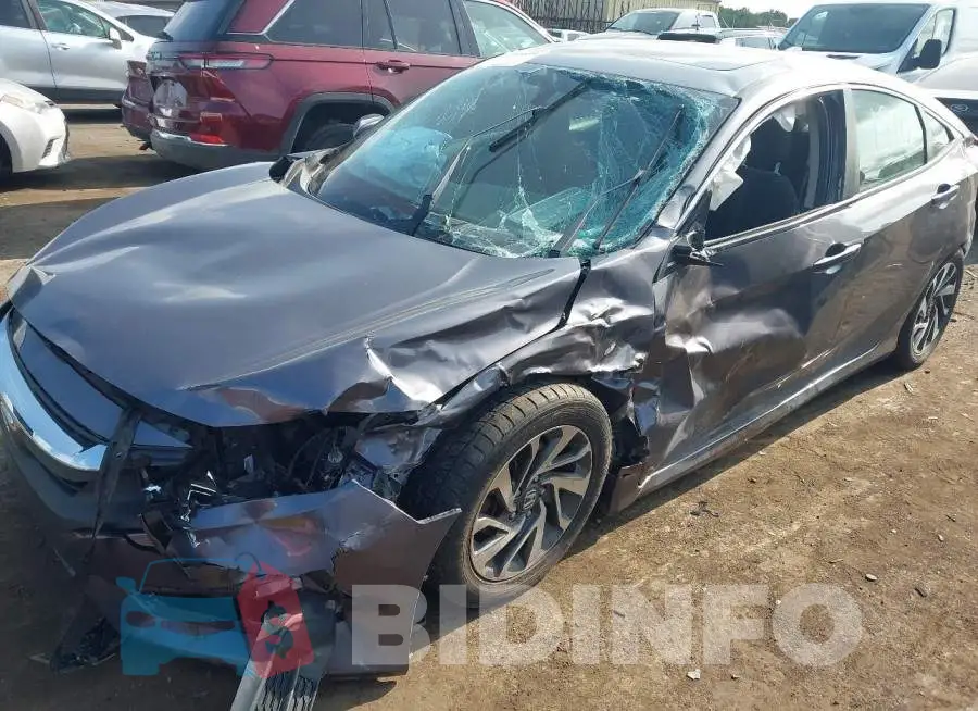 19XFC2F7XHE031910 Photo# 6