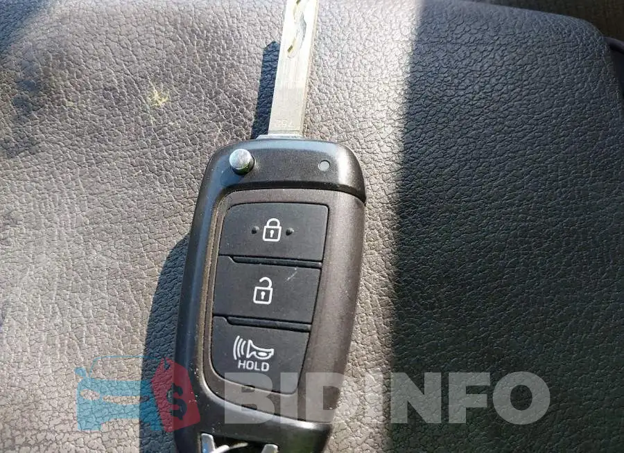 KMHRB8A33SU354983 Photo# 11