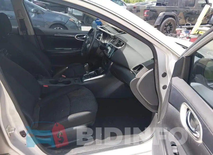 3N1CB7AP7JY201819 Photo# 5