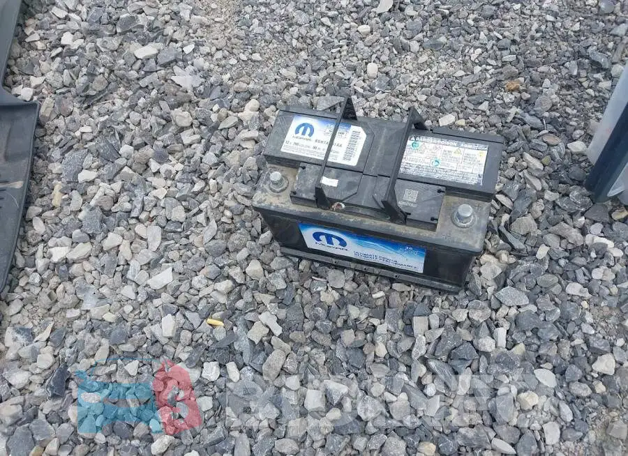 1C4PJMCS0GW170012 Photo# 12