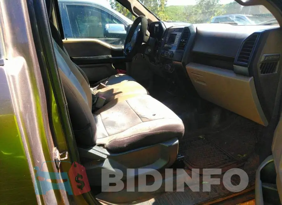 1FTNF1EG8GKE17039 Photo# 5