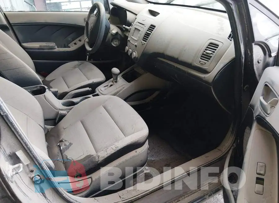 3KPFL4A77HE082218 Photo# 5