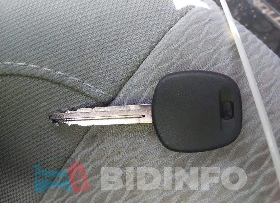 2T1BURHE5GC589936 Photo# 11