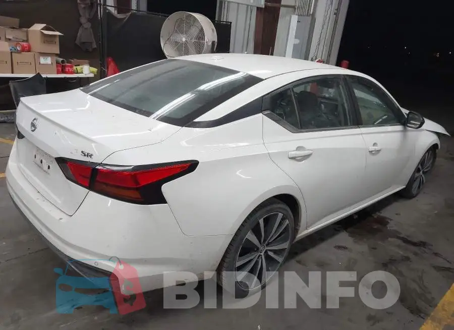 1N4BL4CV2MN405645 Photo# 4