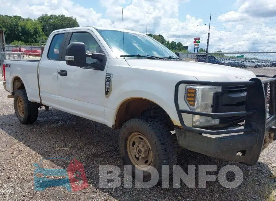 1FT7X2B65KEE75415 Photo# 1
