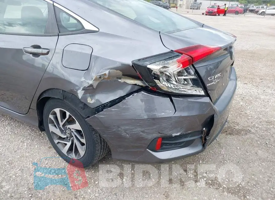 19XFC2F70HE044794 Photo# 5