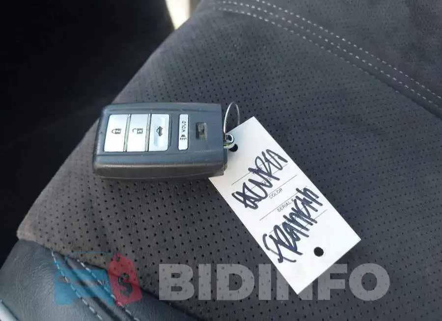 19UUB2F68KA003276 Photo# 11