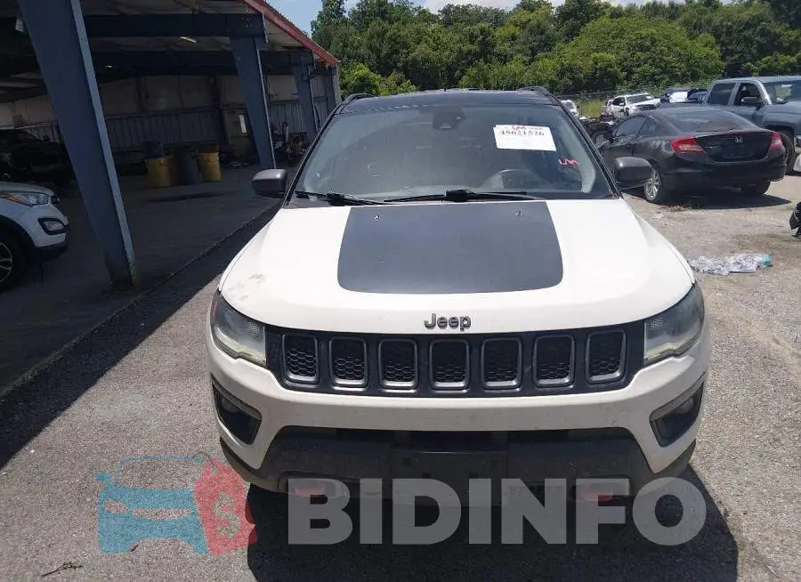 3C4NJDDB2LT125434 Photo# 12