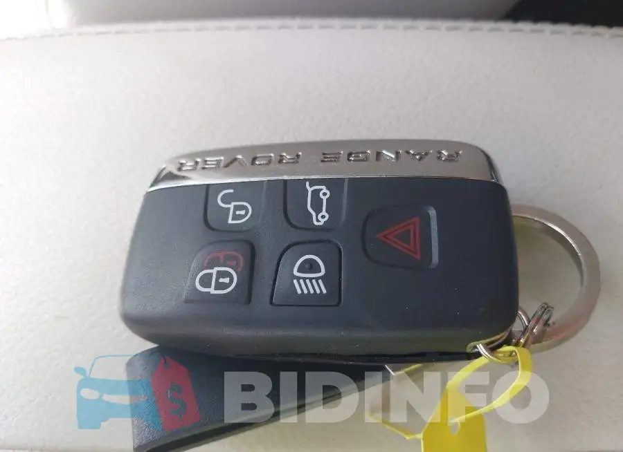 SALYL2RX7JA768097 Photo# 11