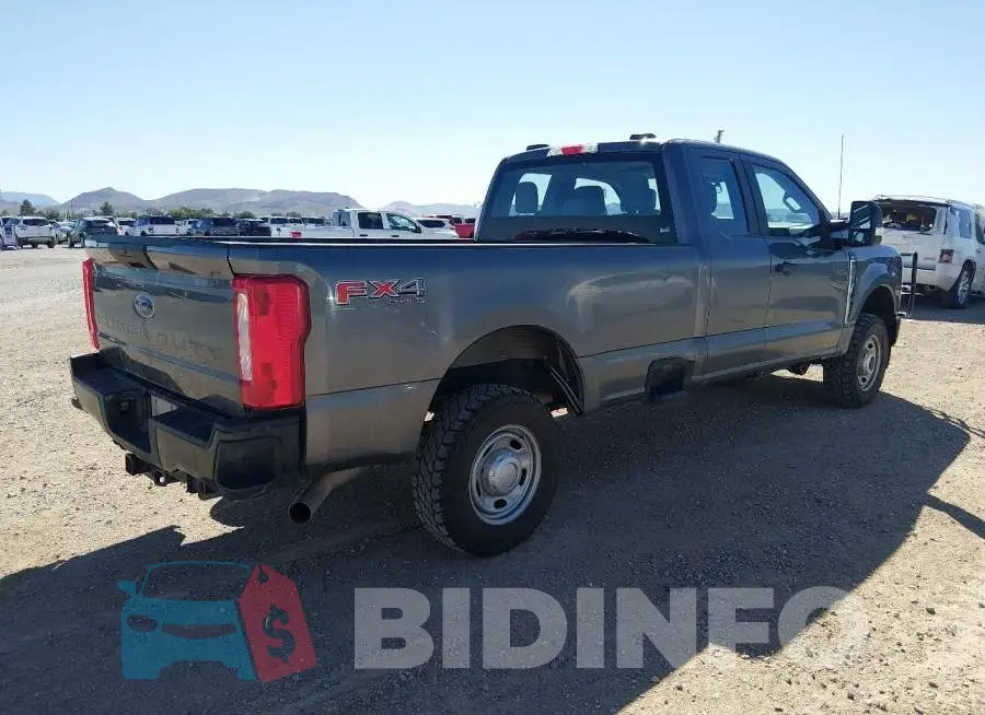 1FT7X2BA0PED83284 Photo# 4